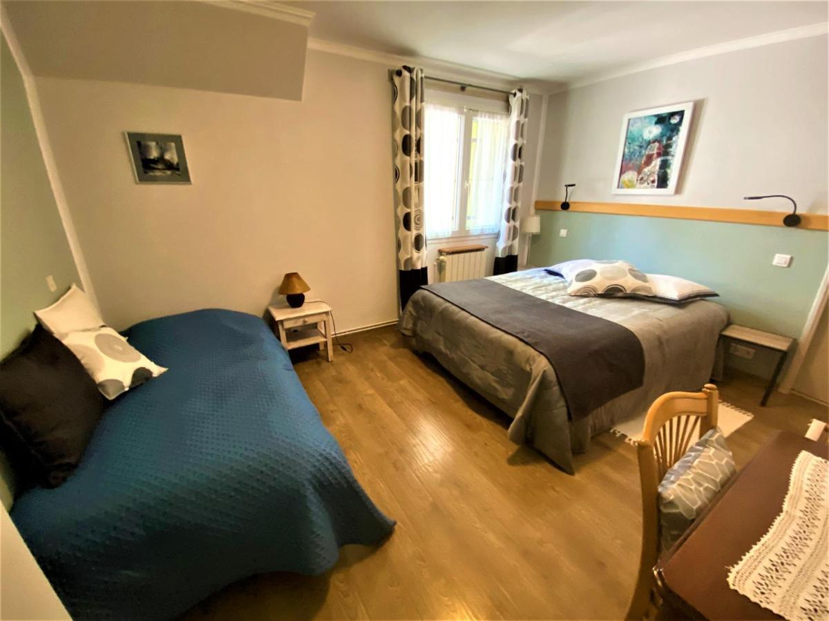 Gite De Groupe 15 A 19P, Parc, Salle De Reception - Chambres D'Hotes En Semaine Villeneuve-de-Berg Luaran gambar